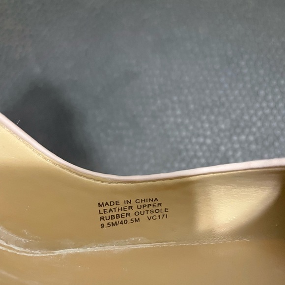 Michael Kors size 9.5 heels, only worn twice, taupe color - Picture 4 of 5